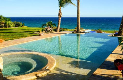 Buzzards Villa | Villa Piedra Blanca by Cabo Villas