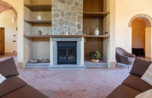 Larderello Villa | Villa Pietra Tuscany