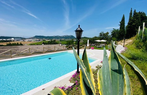 Rivoli Veronese Apartment | Villa Poggio Ulivo Pool-Apartments