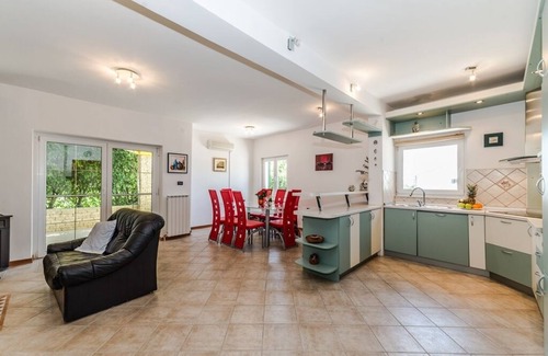 Lovinac House | Villa Polly-for 10 people,with private pool
