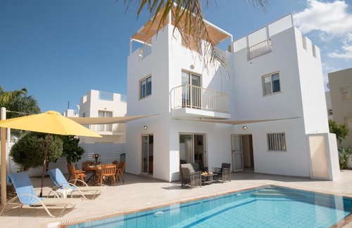 Pernera Villa | Villa Pomelo