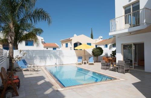 Pernera Villa | Villa Pomelo