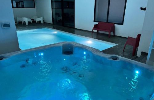 Plouescat Villa | Villa Pool and Beach Bretagne