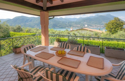 Portese Villa | Villa "Portese" with a Rustic Touch and Near Lake Garda