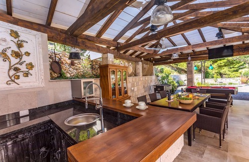 Mimice Villa | Villa Porto Mimice, 40sqm Heated Private Pool, 4 bedrooms, Sauna, Gym, Billiard