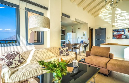 Nopigia Villa | Villa Pounentes, a few meters from Nopigia Beach !