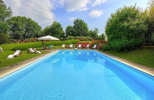 Erbusco Villa | Villa Prodigio Grande: A splendid seventeenth-century three-story historical villa located in the heart of the Franciacorta, with Free WI-FI.