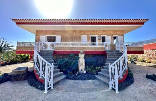 Arafo Villa | Villa Puntallana