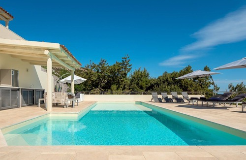 Pantogia Villa | Villa Purple 10+2, Emma Villas
