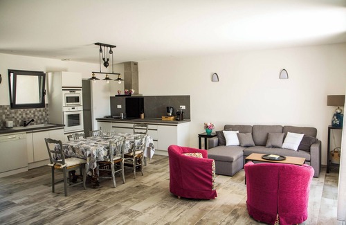 Aubenas House | Villa Récente Tout Confort Pour vos Vacances en Ardèche!