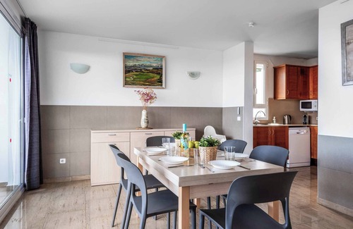 Coves Noves Villa | Villa Rachel - Three Bedroom Villa, Sleeps 6