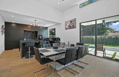 Buena Vista House | Villa Rav 4BRM/3BTH Pool, Hot Tub and Parking