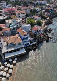 Arcoudi House | Villa Rena In Front of the Sea