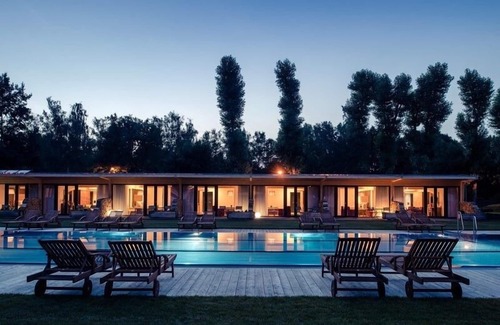 Ceske Budejovice Hotel | Villa Resort