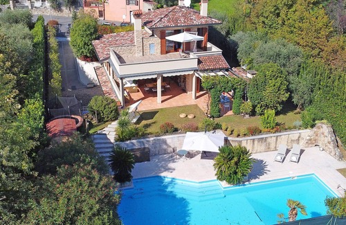 Moniga del Garda Villa | Villa Riai