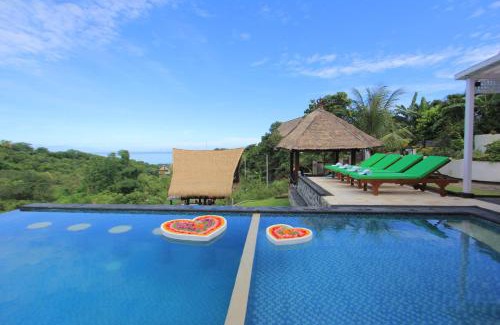 Temukus Villa | Villa Rinisha Rumah Senja Temukus Lovina