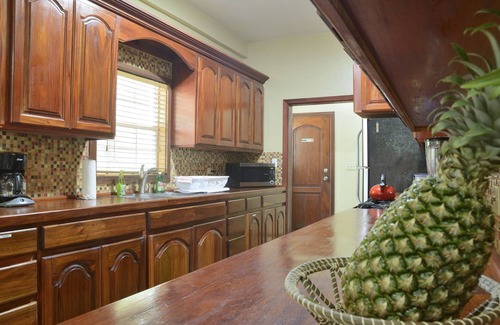 Sittee River Village Villa | Villa Rising Sun Beachfront with Private Beach Bar & Dock