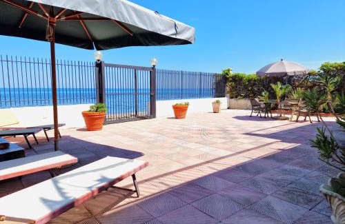 Casteldaccia Apartment | Villa Rita: seaside flats