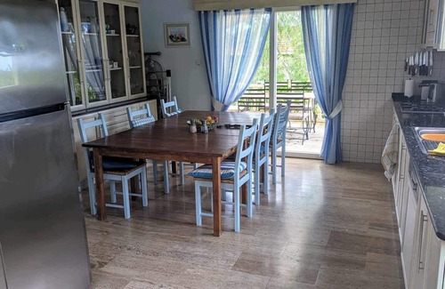 Yesiltepe Villa | Villa Rockheart. Beautiful Villa, Sleeps 8. Breathtaking views. Private pool