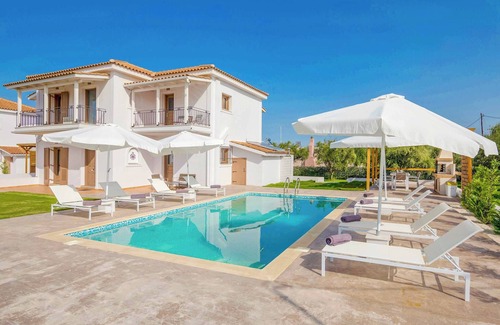 Kalpaki Villa | Villa Rodakinia - Four Bedroom Villa, Sleeps 8