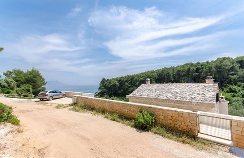 Sumartin House | Villa Rokova Vala (V5581-K1) - Sumartin - island Brac