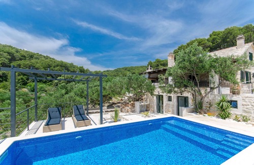 Sumartin House | Villa Rokova Vala (V5581-K1) - Sumartin - island Brac