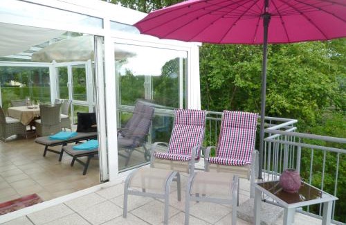Koserow Apartment | Villa Romantica - großer Wintergarten - 300m Strand