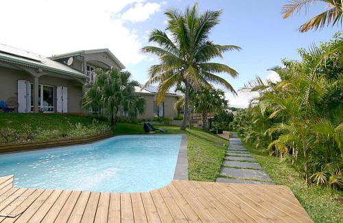 L'Etang-Sale Bed & Breakfast | Villa Romeo