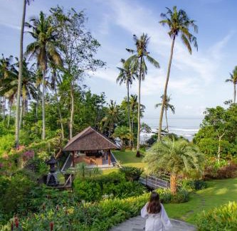 Suraberata Villa | Villa Ronggo Mayang at Balian beach