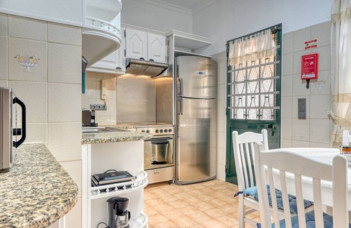 Santa Luzia House | Villa Rosa, a Home in Madeira