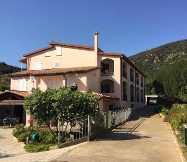Chia Apartment | Villa Rosa