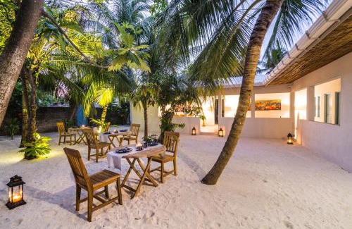 Feridhoo House | Villa Rosa Maldives