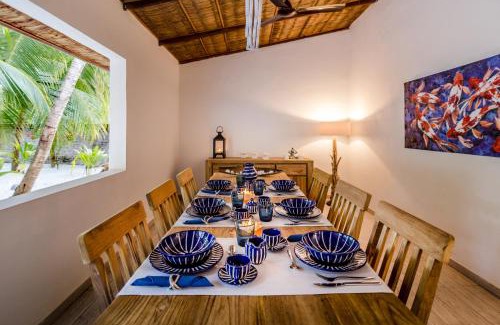 Feridhoo House | Villa Rosa Maldives