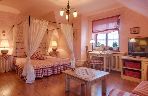 Dunajska Streda House | Villa Rosa Restaurant & Pension