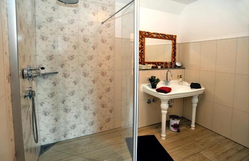 Burg House | Villa Rosamunde