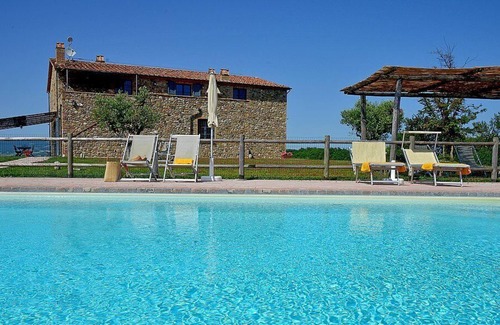 Bibbona Villa | Villa Rosapesca, fully refundable with voucher*: A characteristic and welcoming two-story villa located on top of a small hill, with Free WI-FI.
