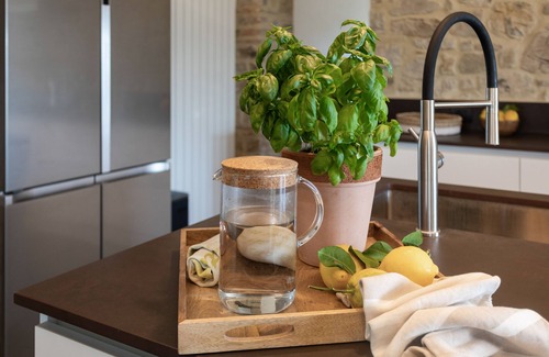 Todi Villa | VILLA ROSMARINO: scenic views, air conditioned, stylish interiors
