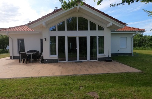 Trent House | Villa Rotdorn with 3 bedrooms and 3 bathrooms right next to the nature reserve
