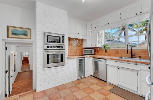 Little Havana Villa | Villa Rustica 5Bd 3Bth w/Pool Next to River 1800