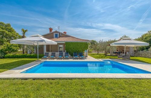 Selina Villa | Villa Ruza