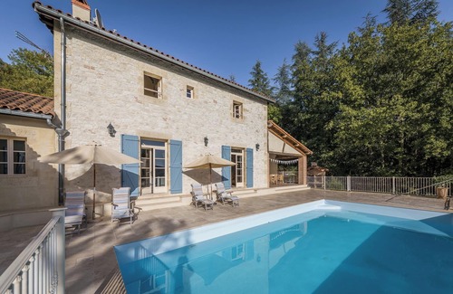 Tour-de-Faure House | Villa Saint Cirque, a holidayhouse with a very large private pool