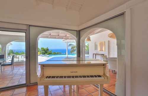 Pelican Key Villa | Villa Saint-Tropez Breathtaking Sea Views