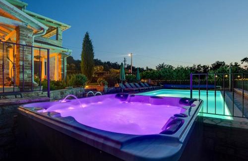 Montizana Villa | Villa Salvea with heated pool