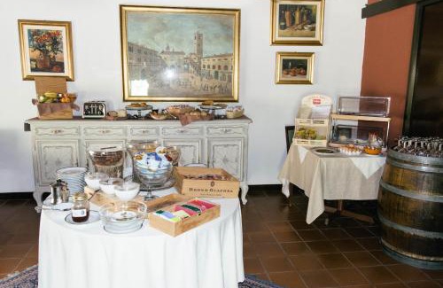Cortemilia Hotel | Villa San Carlo