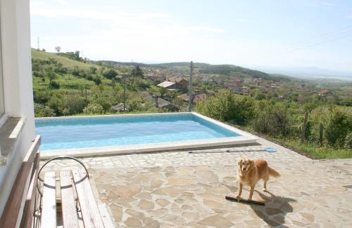 Vetren House | Villa Sanaan