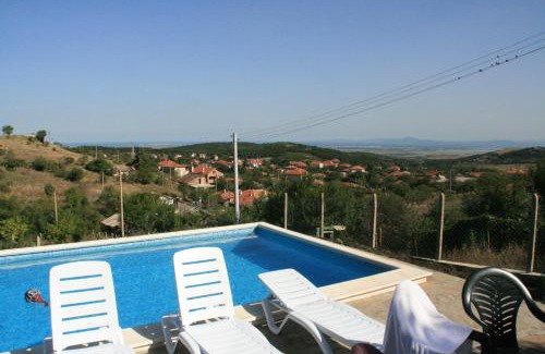 Vetren House | Villa Sanaan