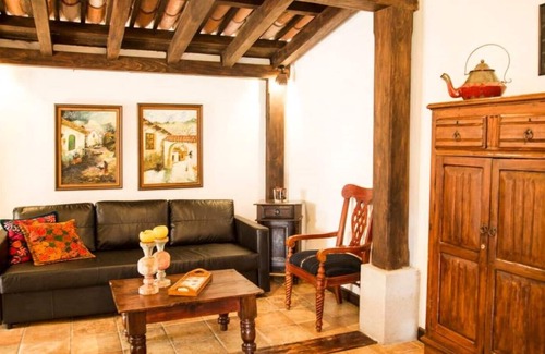 Santa Ana Villa | Villa Santa Ana, Antigua Guatemala