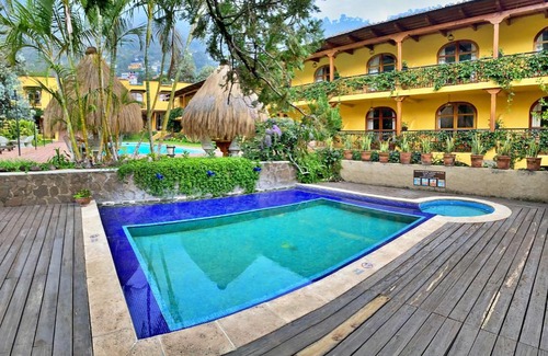 Santa Catarina Palopo Hotel | Villa Santa Catarina