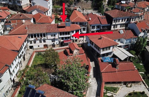 Varosh House | Villa Sapkar Lake View
