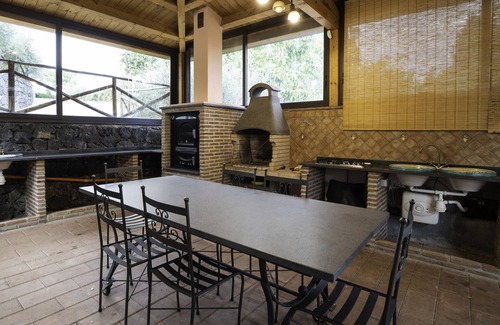 Viagrande Villa | Villa Sara sull'Etna with Private Pool, Whirlpool & Wi-Fi